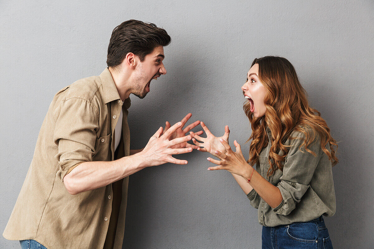 People fighting
